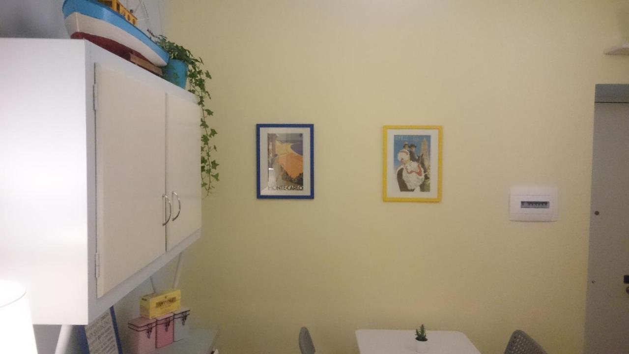 Viky'S Home B&B Napoli Esterno foto