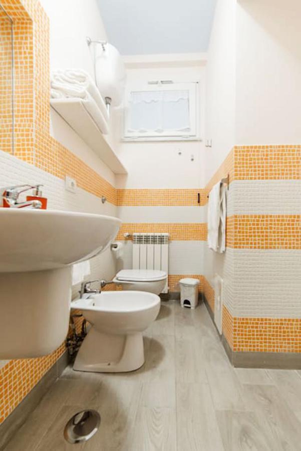 Viky'S Home B&B Napoli Esterno foto