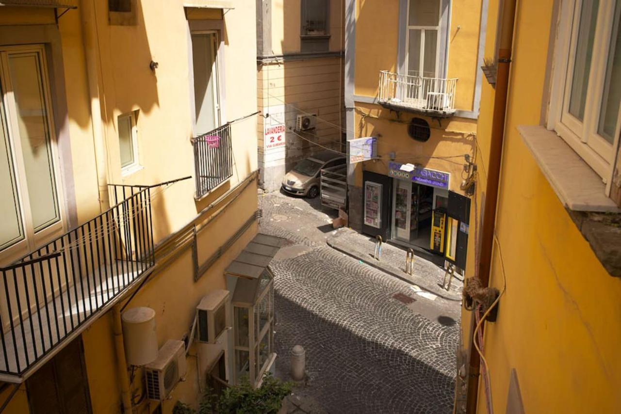 Viky'S Home B&B Napoli Esterno foto